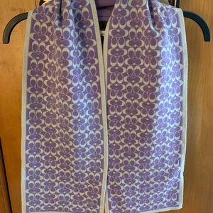 Coach scarf